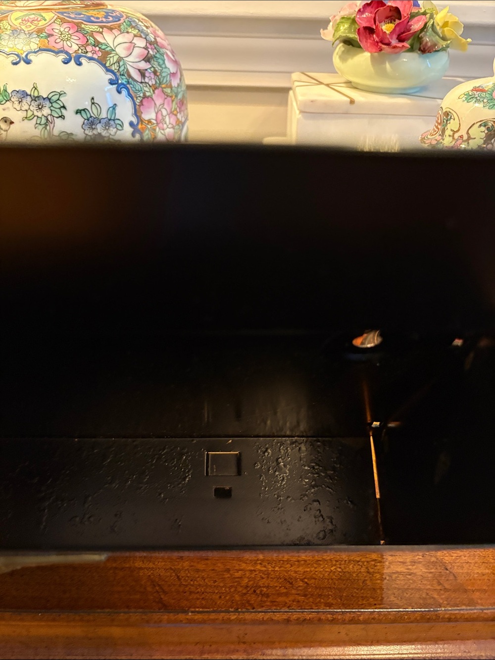 Vintage Black Metal Mailbox w Eagle Decoration - Picture 9 of 9